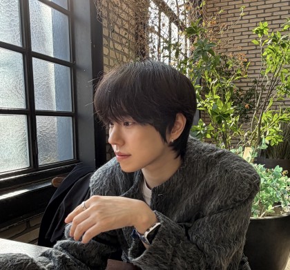 윤이월.
