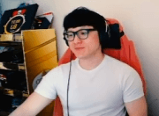 유건