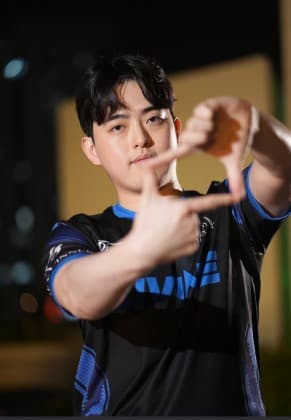 대연.