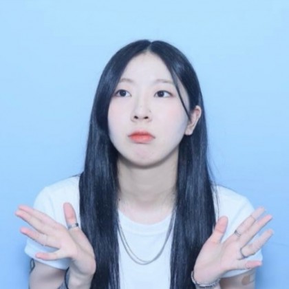 예잇-