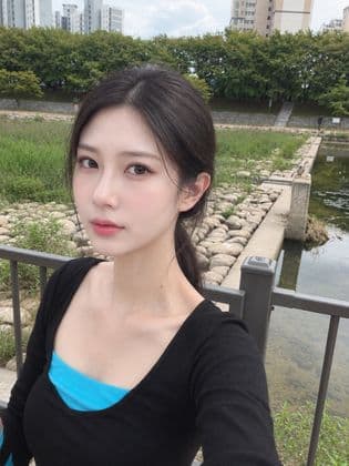 zzzc8c8 프로필